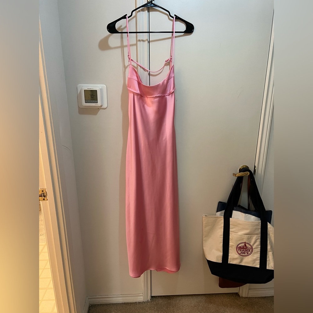 Viral Zara pink dress - never worn!